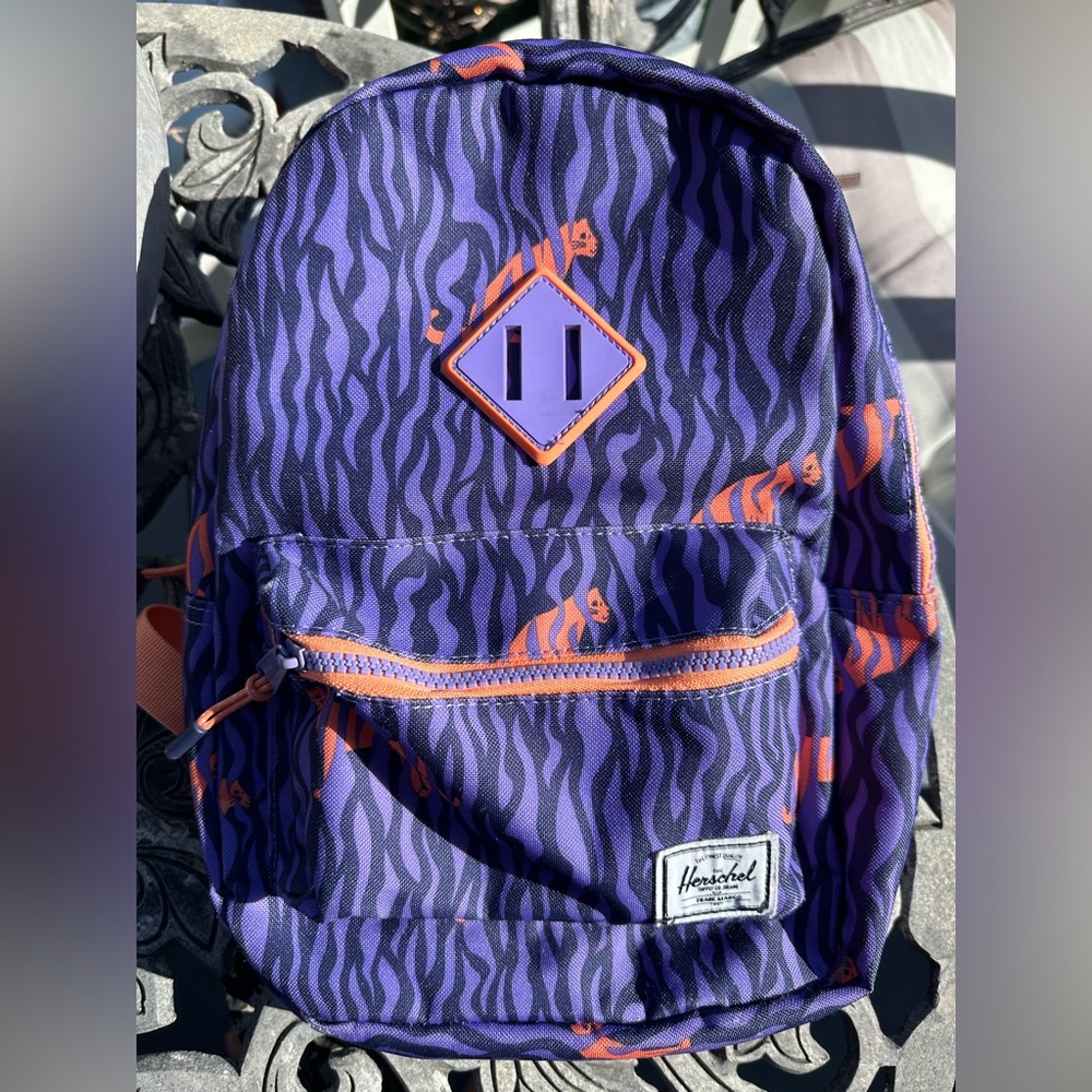 Herschel Heritage Backpack Kids/ Youth NWOT
